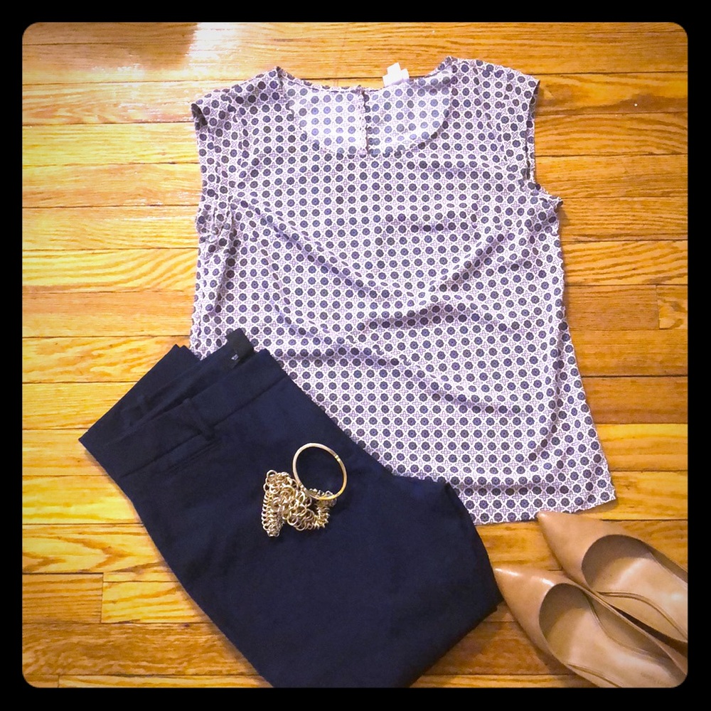 Merona EUC pink and navy sleeveless blouse Medium